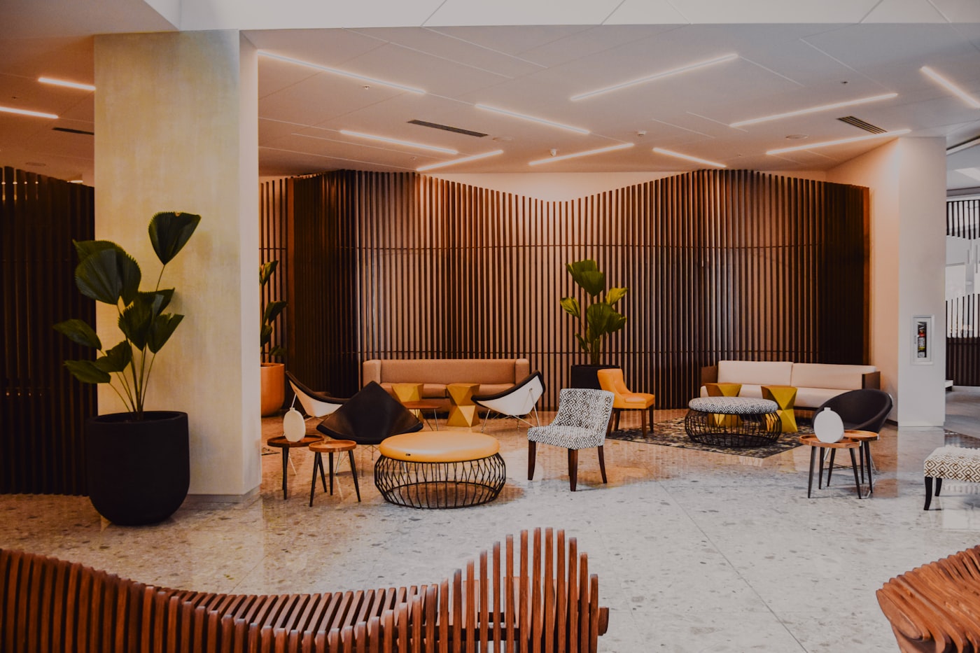 Sector comercial — hoteles, oficinas, restaurantes